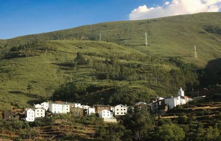 Inxisto Lodges Piódão Kültér fotó